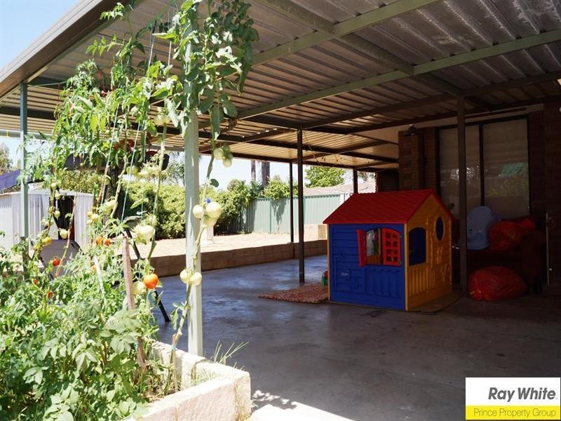 32 Salween Place, Beechboro WA 6063