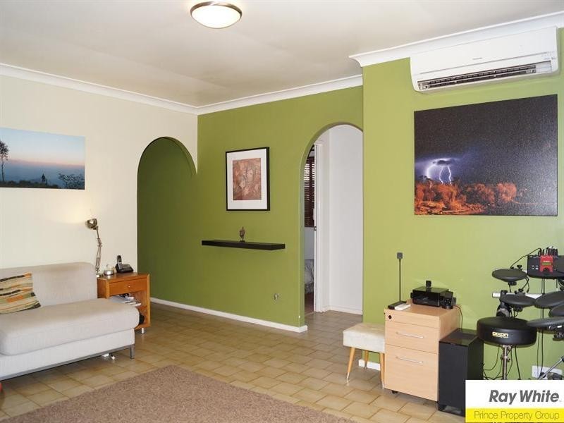 4 Bacon Place, Beechboro WA 6063