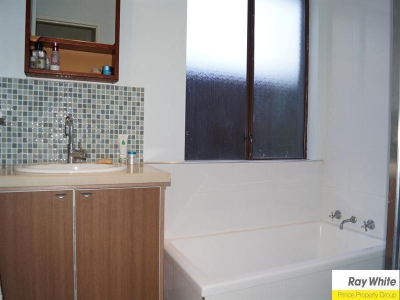 4 Bacon Place, Beechboro WA 6063