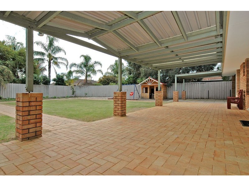 5 Nile Place, Beechboro WA 6063