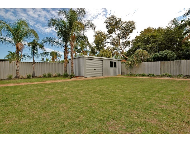 5 Nile Place, Beechboro WA 6063