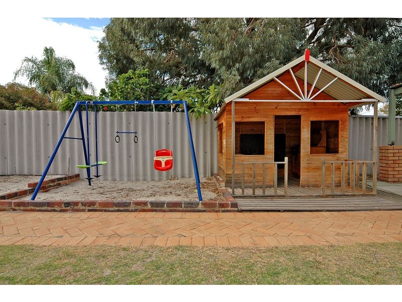 5 Nile Place, Beechboro WA 6063