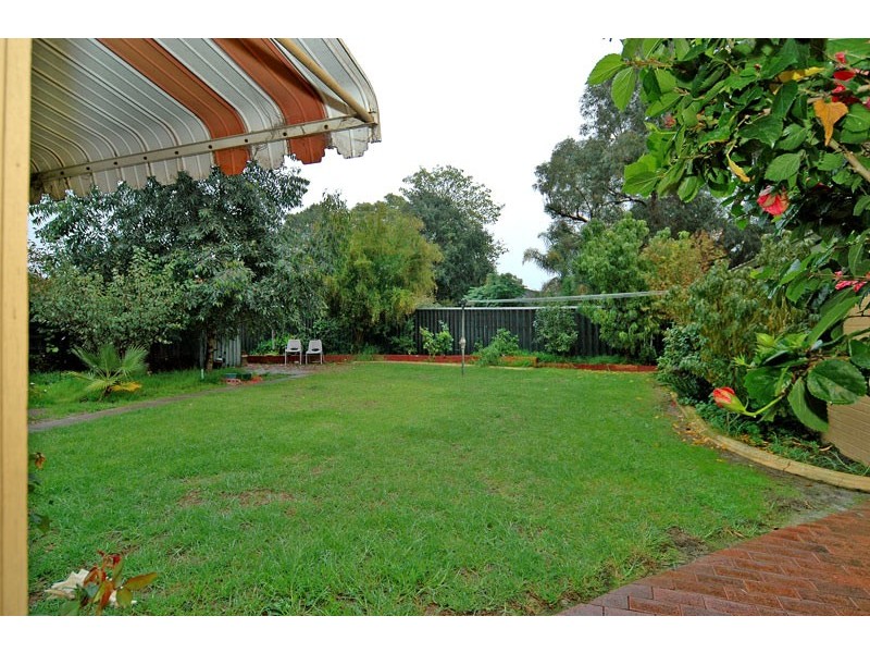 29 Devenish Road, Lockridge WA 6054