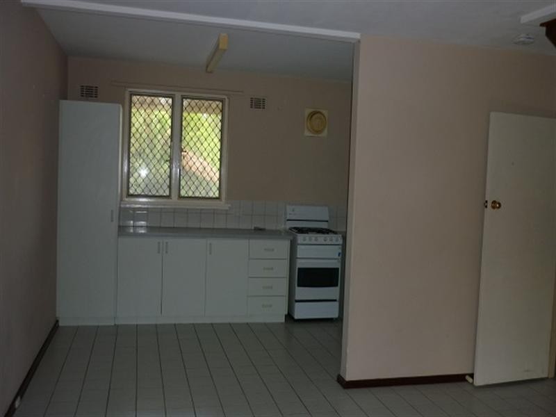 30 Scanlon Way, Lockridge WA 6054