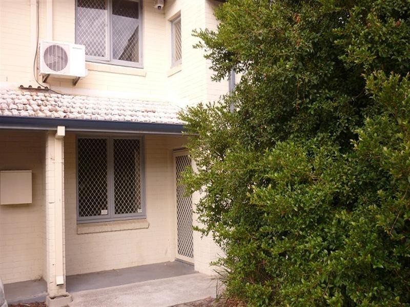 30 Scanlon Way, Lockridge WA 6054