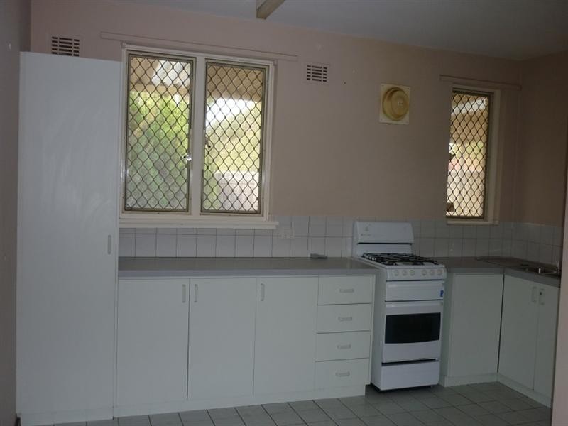 30 Scanlon Way, Lockridge WA 6054