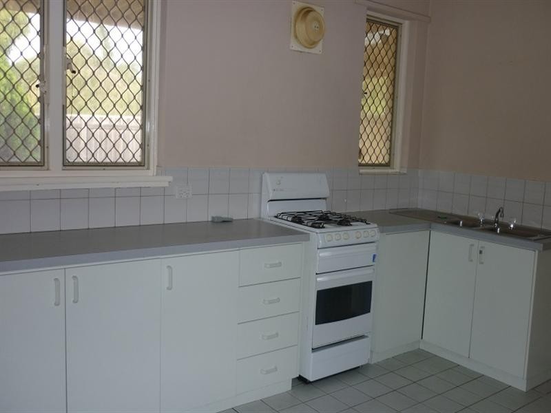 30 Scanlon Way, Lockridge WA 6054