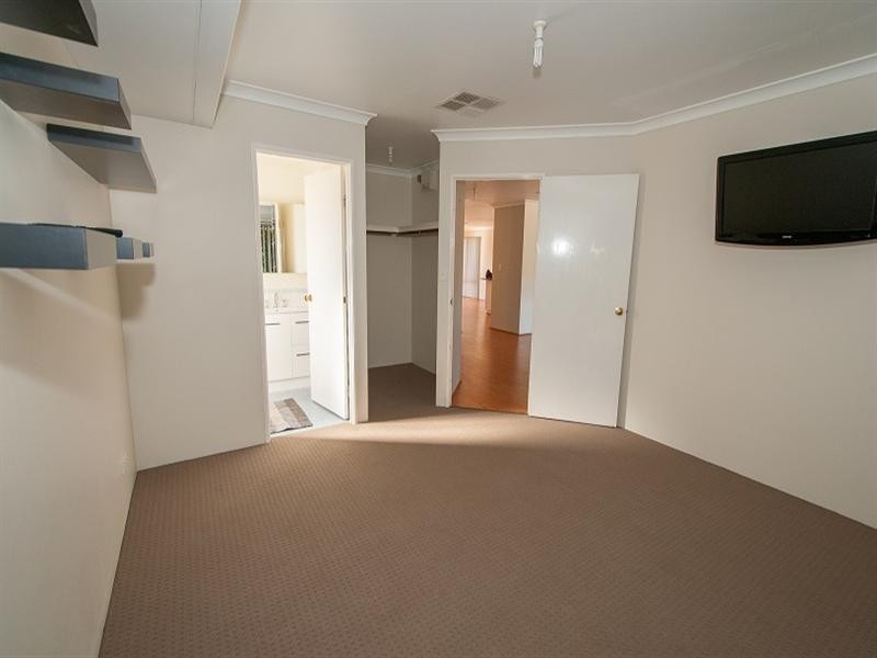 180 Waterhall Road, South Guildford WA 6055