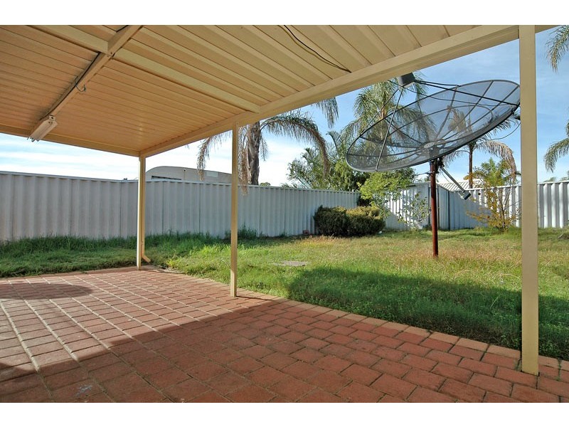 98 Bluegum Road, Beechboro WA 6063