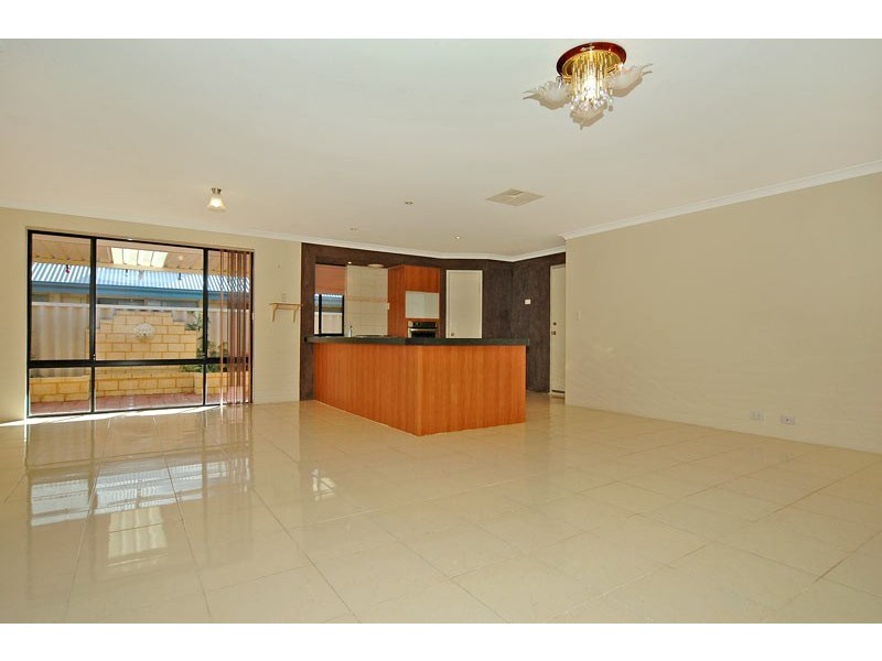 12 Crystal Turn, Beechboro WA 6063