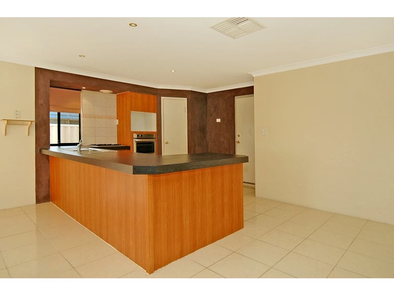 12 Crystal Turn, Beechboro WA 6063