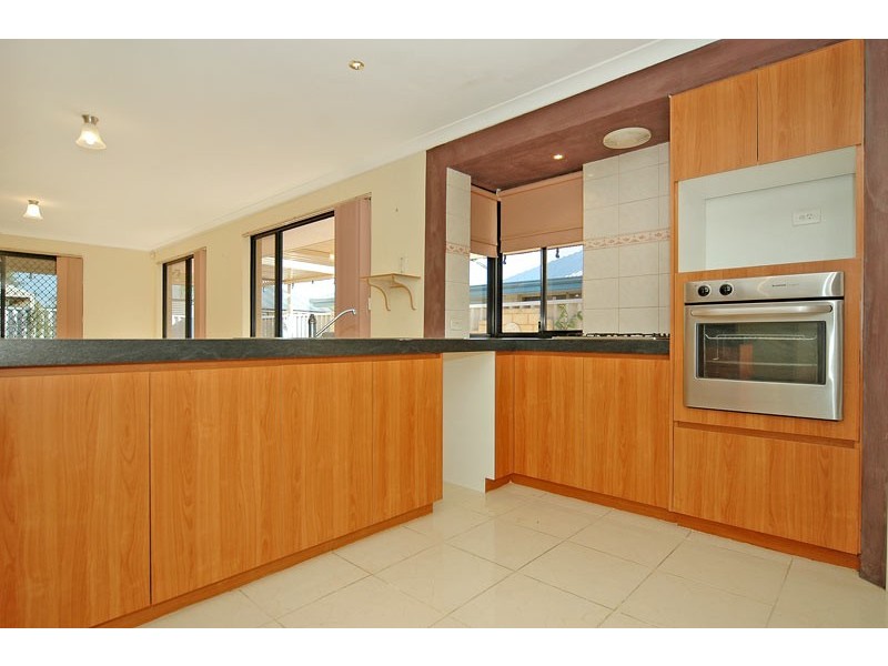 12 Crystal Turn, Beechboro WA 6063