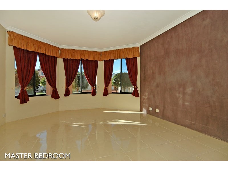 12 Crystal Turn, Beechboro WA 6063
