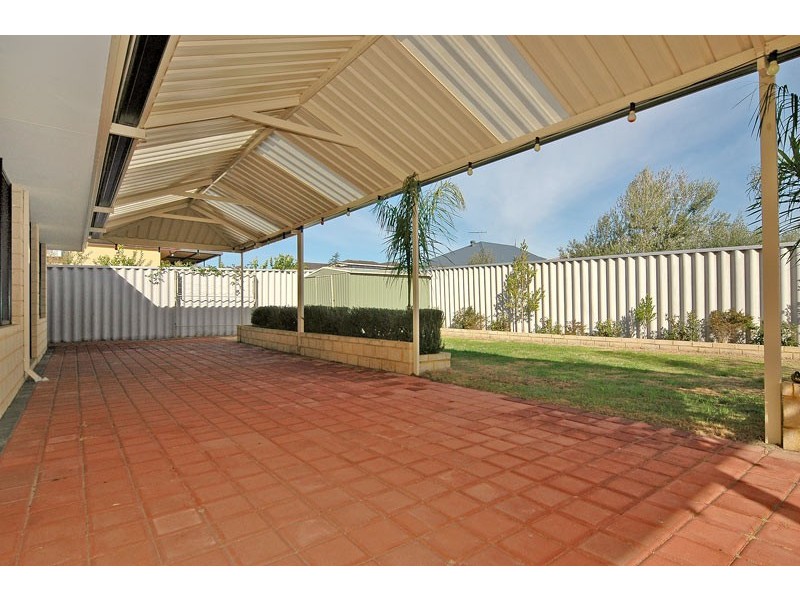 12 Crystal Turn, Beechboro WA 6063