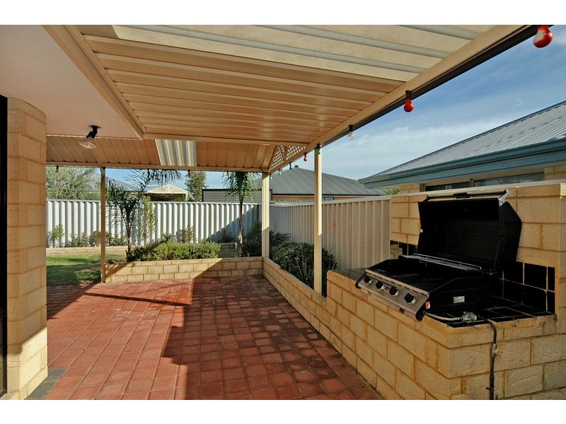12 Crystal Turn, Beechboro WA 6063