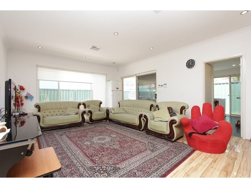 55 King Road, Beechboro WA 6063