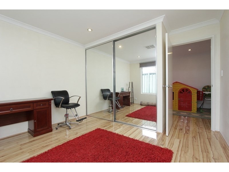 55 King Road, Beechboro WA 6063