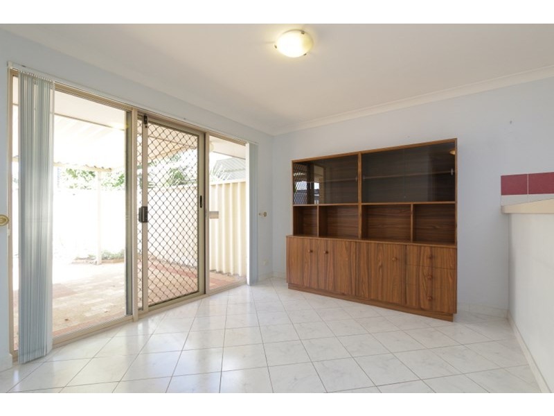 4/5 Flametree Place, Beechboro WA 6063