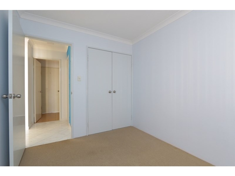 4/5 Flametree Place, Beechboro WA 6063