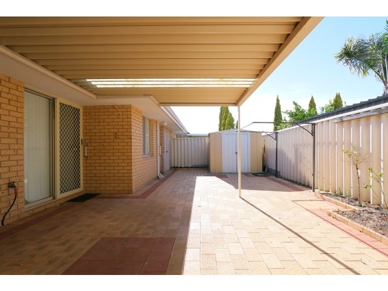 4/5 Flametree Place, Beechboro WA 6063