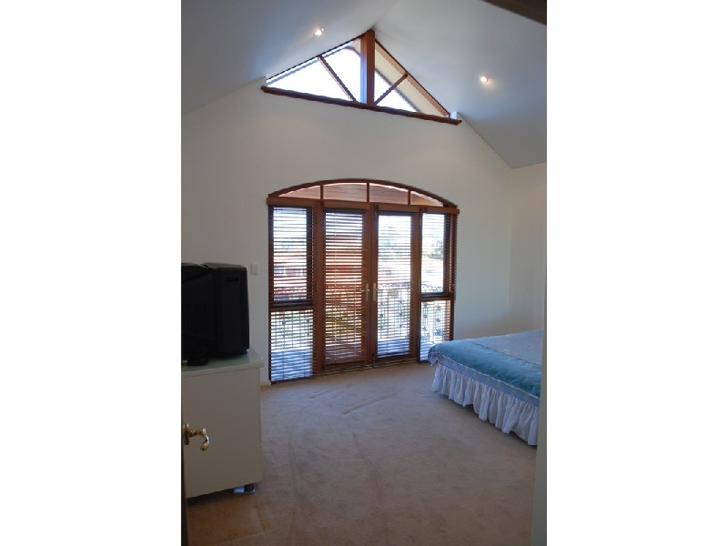 11 Roelands Place, Dianella WA 6059