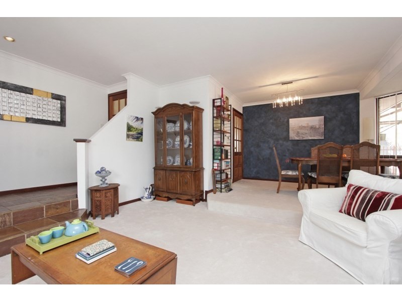 66 Bottlebrush Drive, Kiara WA 6054