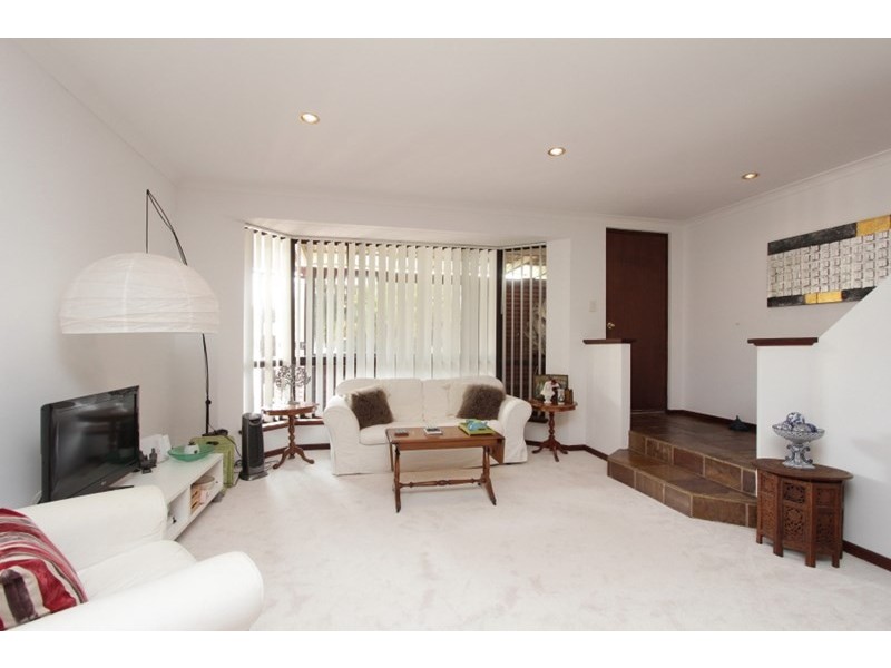 66 Bottlebrush Drive, Kiara WA 6054