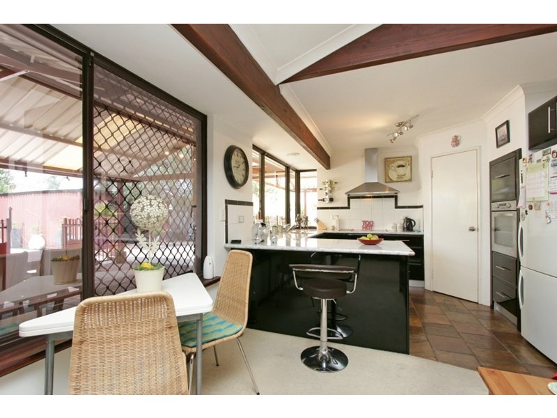 66 Bottlebrush Drive, Kiara WA 6054