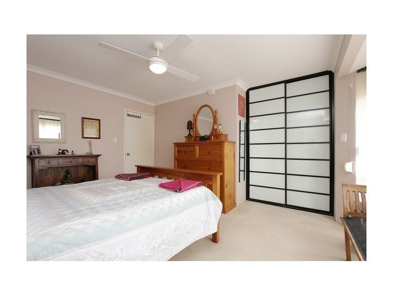 66 Bottlebrush Drive, Kiara WA 6054