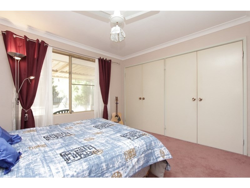 5 Thurburn Retreat, Marangaroo WA 6064