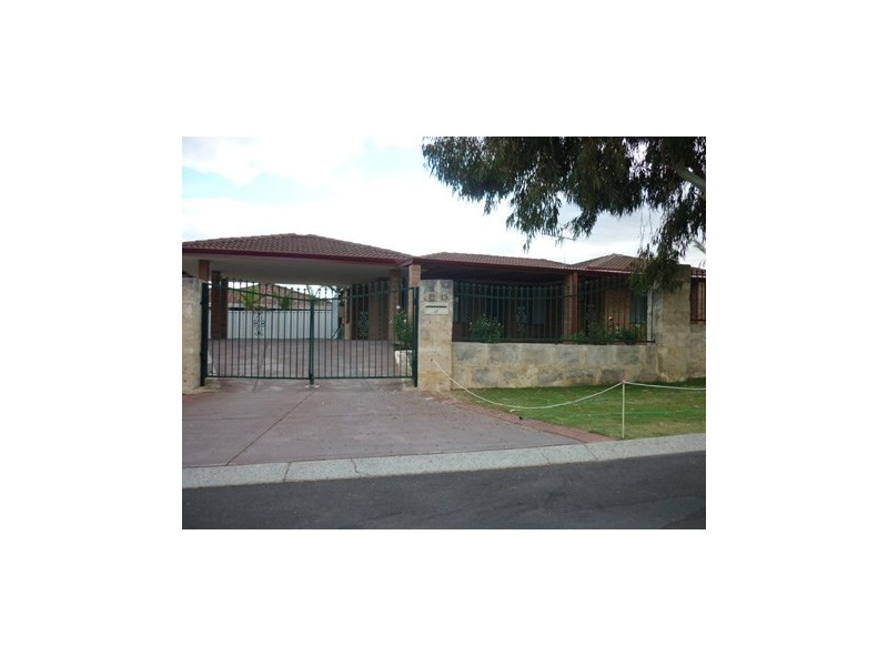 17 Teviot Place, Beechboro WA 6063