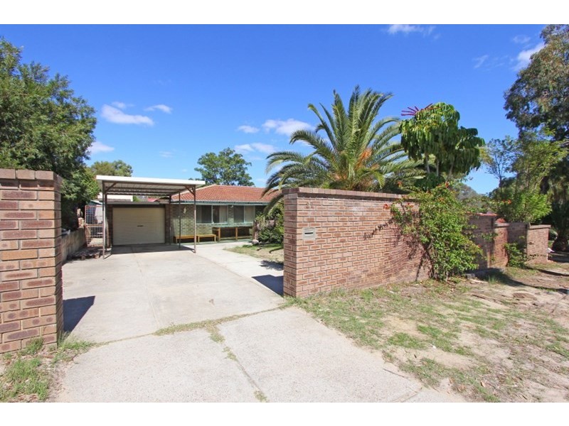 27 Woolgar Way, Lockridge WA 6054