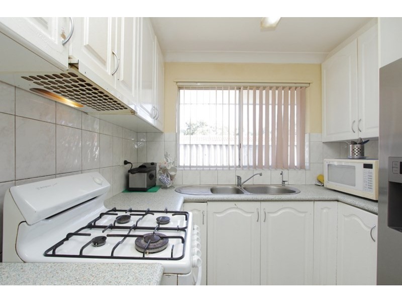 27 Woolgar Way, Lockridge WA 6054
