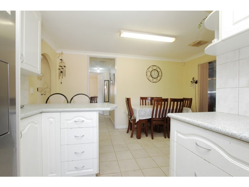 27 Woolgar Way, Lockridge WA 6054