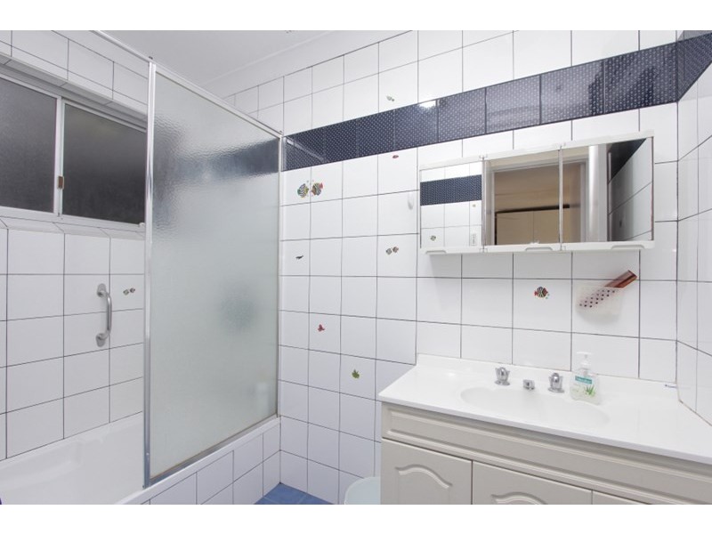 27 Woolgar Way, Lockridge WA 6054