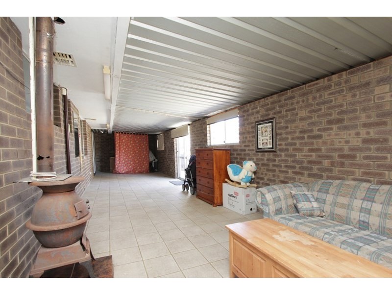 27 Woolgar Way, Lockridge WA 6054