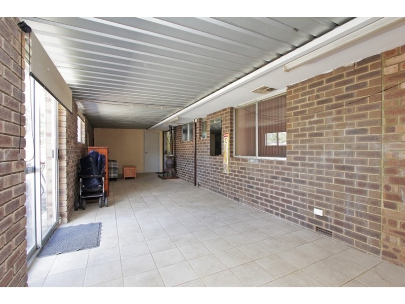27 Woolgar Way, Lockridge WA 6054