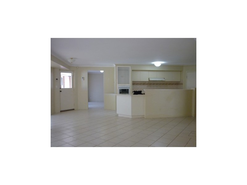 4 Woolmers Loop, Landsdale WA 6065