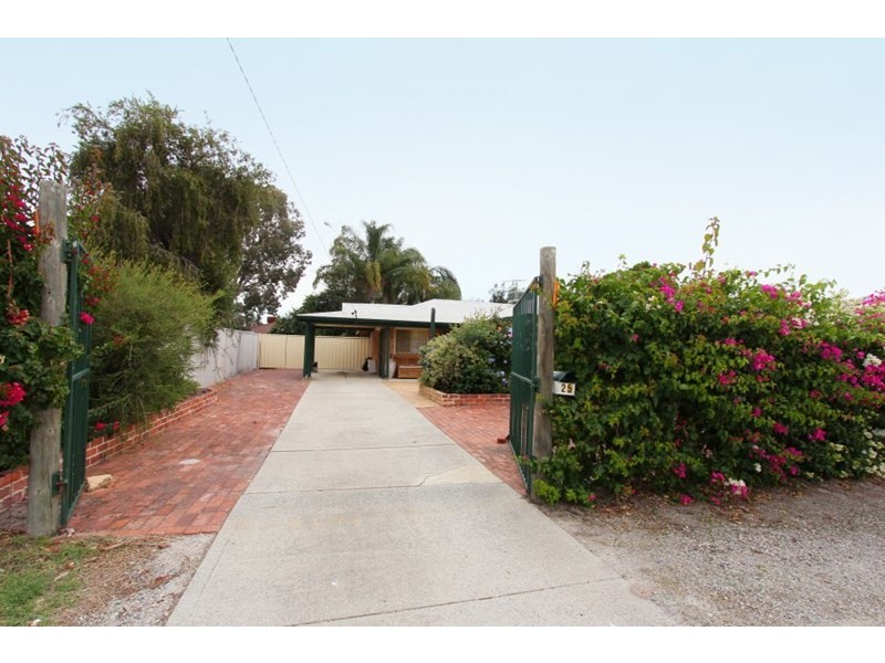 25 Amazon Drive, Beechboro WA 6063