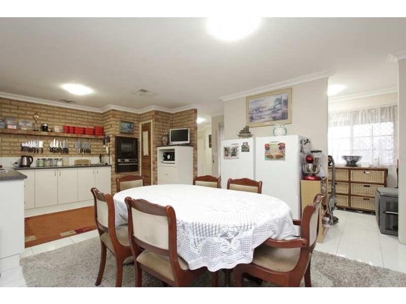 25 Amazon Drive, Beechboro WA 6063