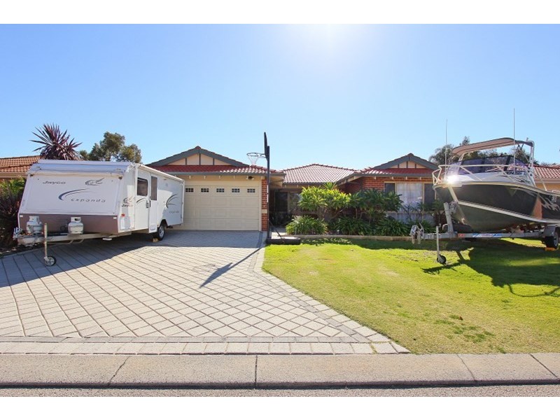 10 Viola Place, Beechboro WA 6063