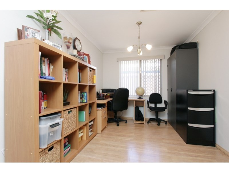 10 Viola Place, Beechboro WA 6063