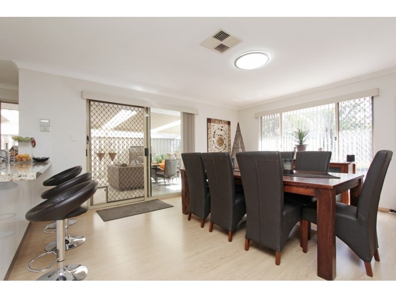 10 Viola Place, Beechboro WA 6063