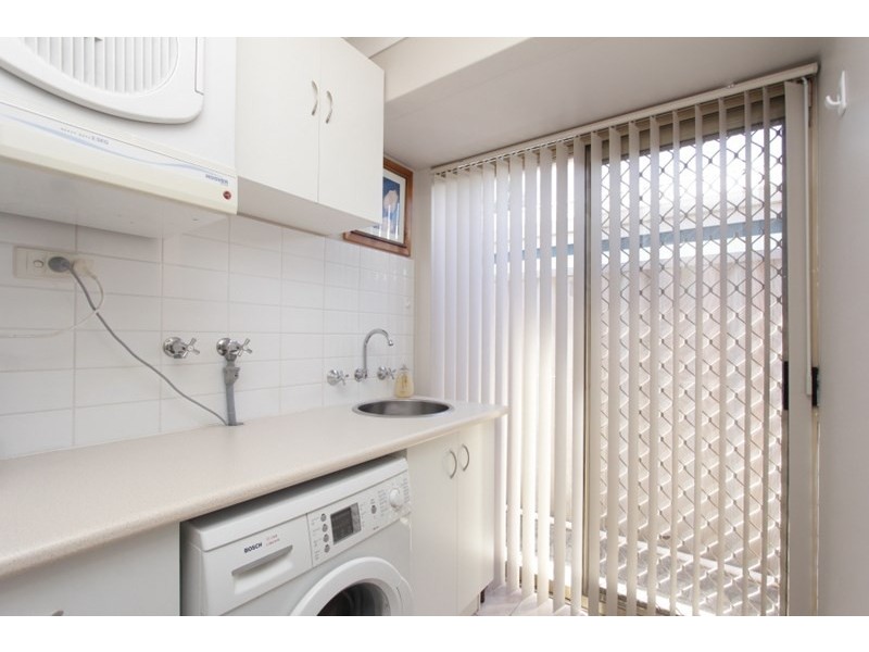 10 Viola Place, Beechboro WA 6063