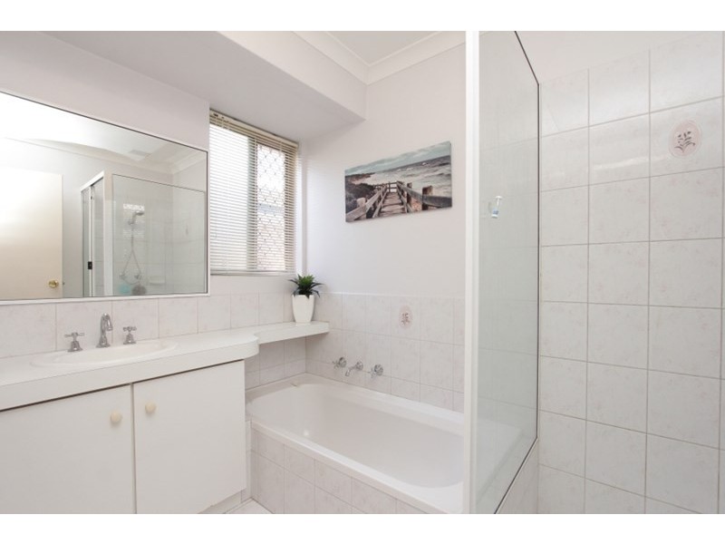 10 Viola Place, Beechboro WA 6063