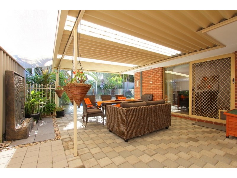 10 Viola Place, Beechboro WA 6063