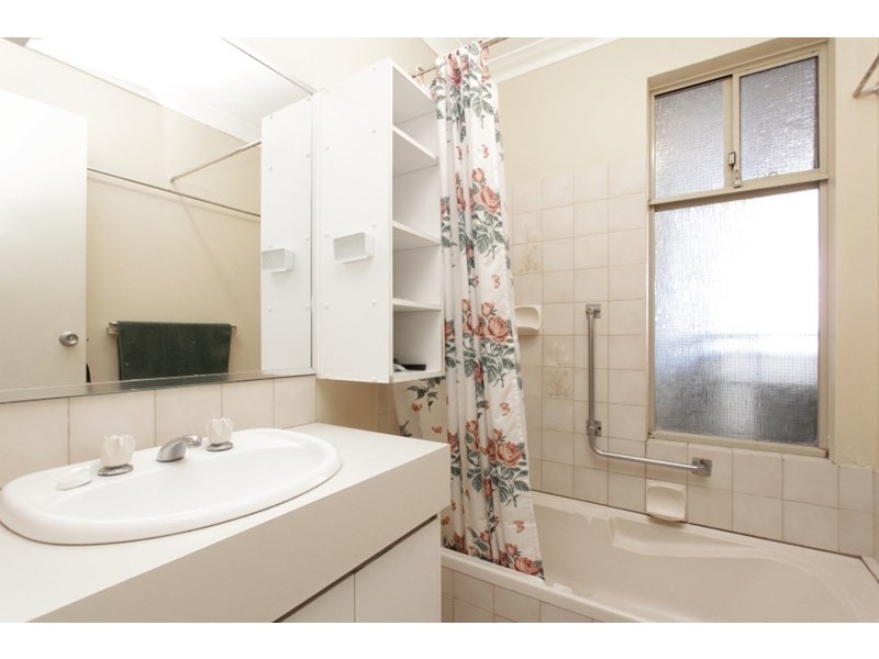 61 King Road, Beechboro WA 6063