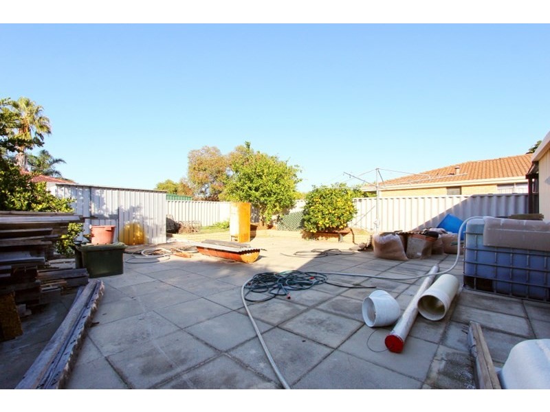 61 King Road, Beechboro WA 6063