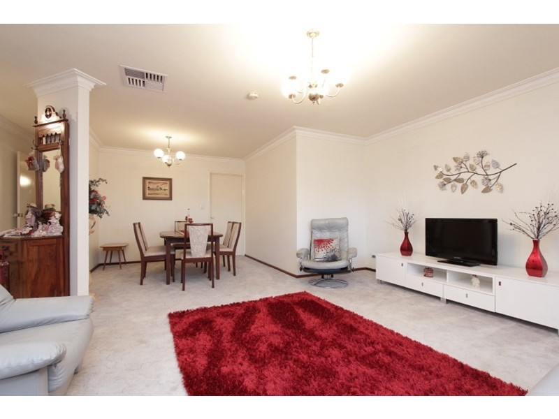 25 Flametree Place, Beechboro WA 6063