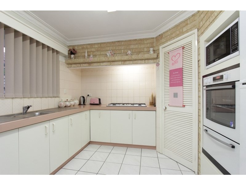 25 Flametree Place, Beechboro WA 6063